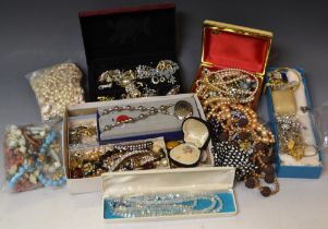 Costume Jewellery - a large collection of costume jewellery, including pearls, bracelets, brooches,