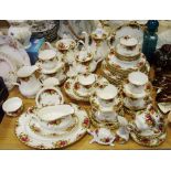 Royal Albert Old Country Roses dinner service, comprising 8 dinner plates, 8 salad plates,