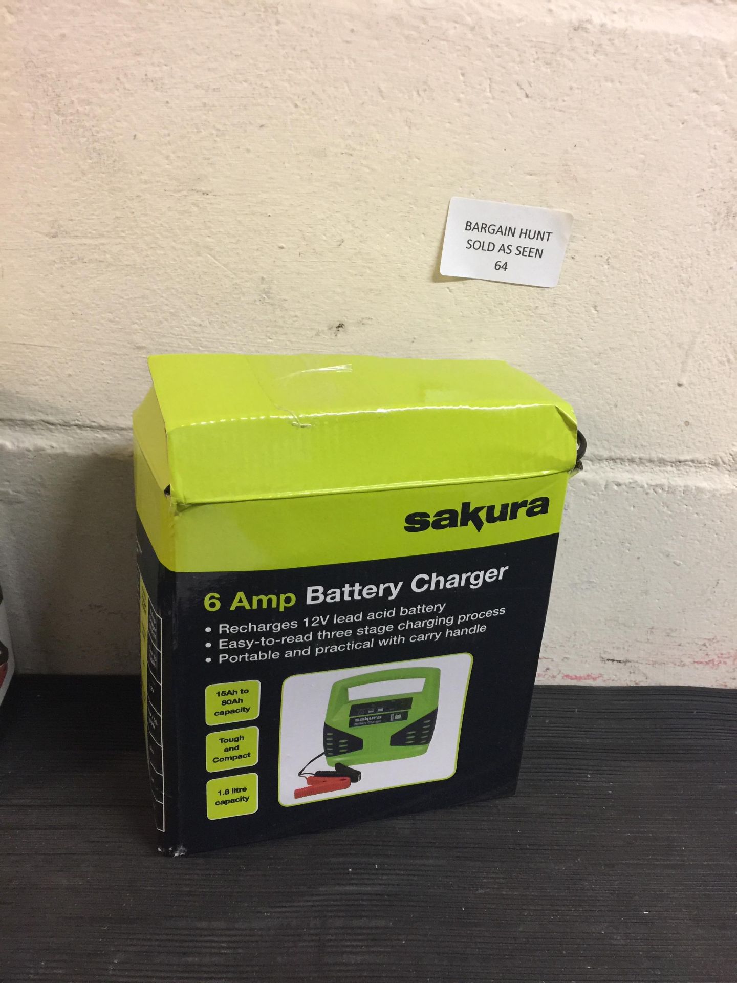 Sakura Battery Charger