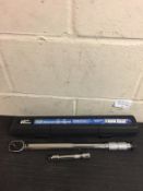Pro User WR302 Torque Wrench with Extension Bar