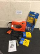 Tacwise Staple Gun and Staples set