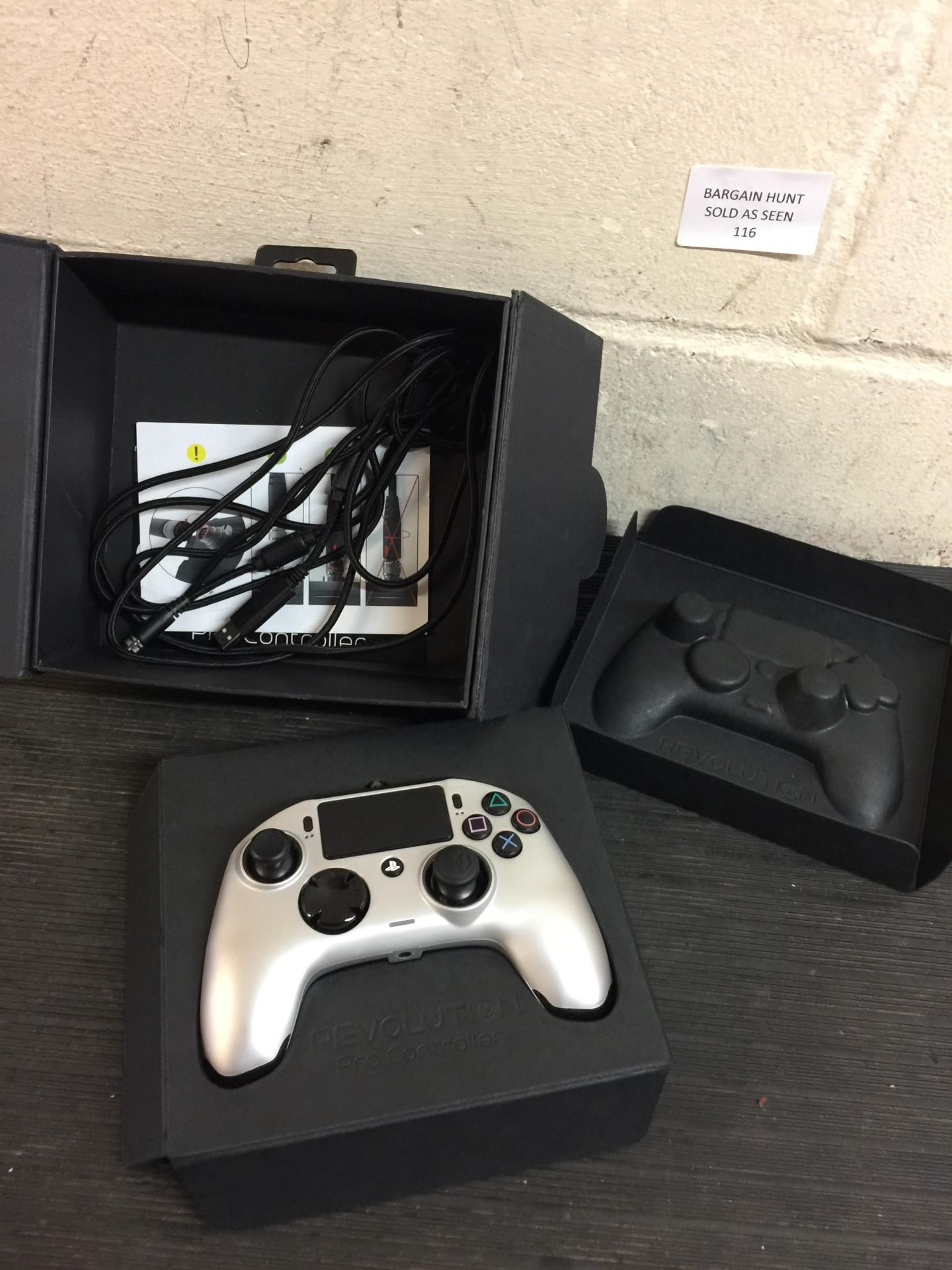 PS4 Nacon Pro Revolution Controller