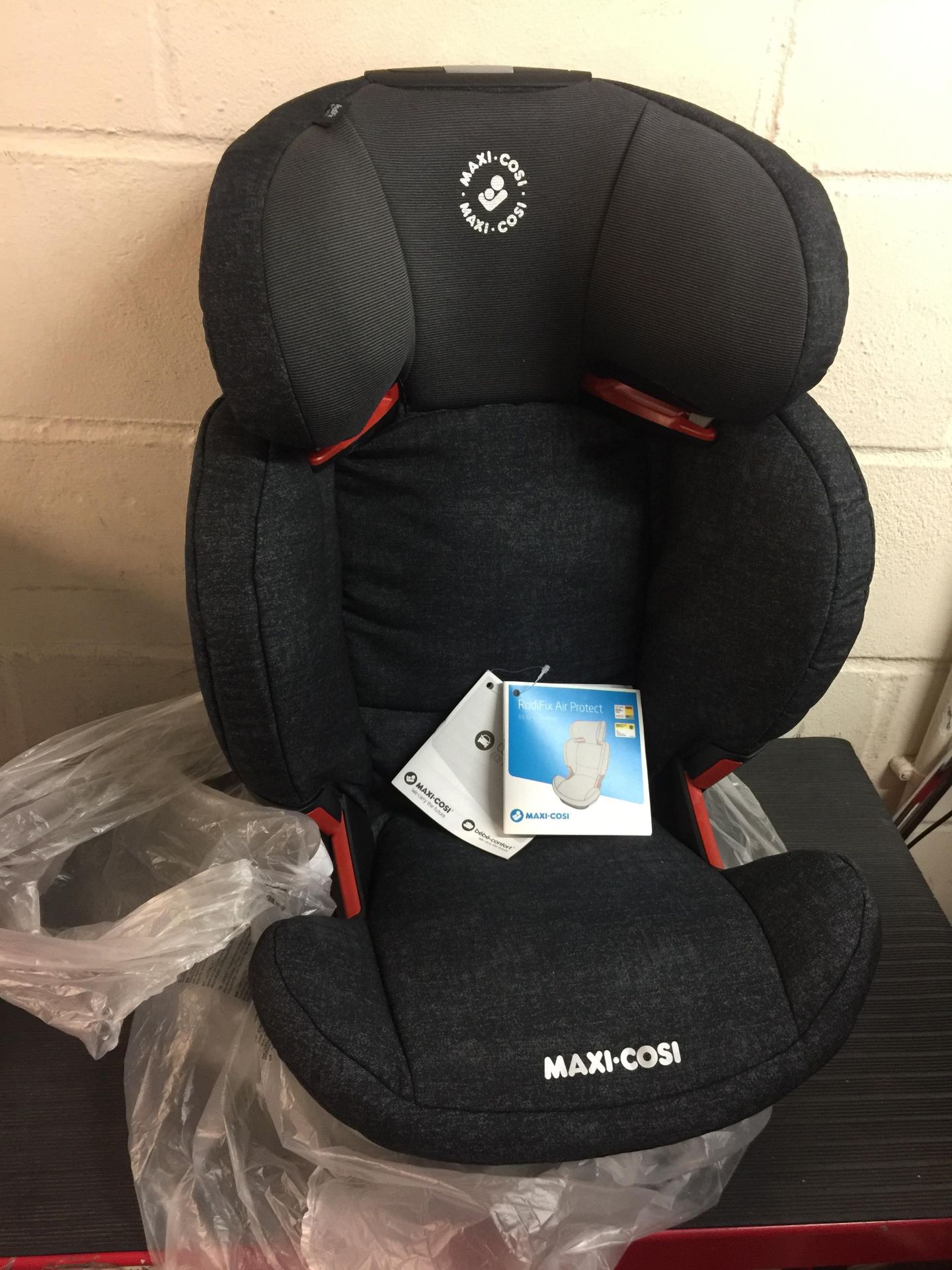 Maxi-Cosi RodiFix AirProtect Child Car Seat, ISOFIX Booster Seat RRP £111.99