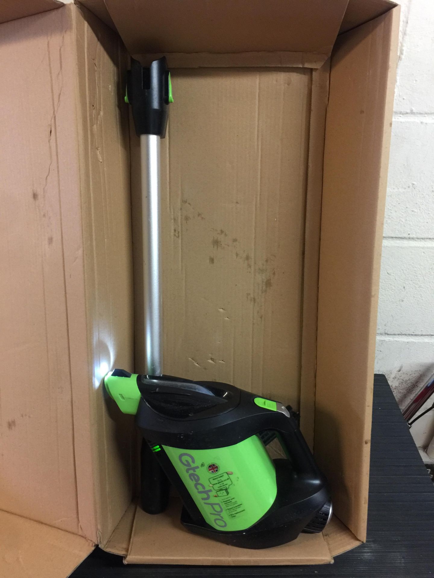Gtech Pro Bagged Cordless Vacuum Cleaner, Green (without charger)