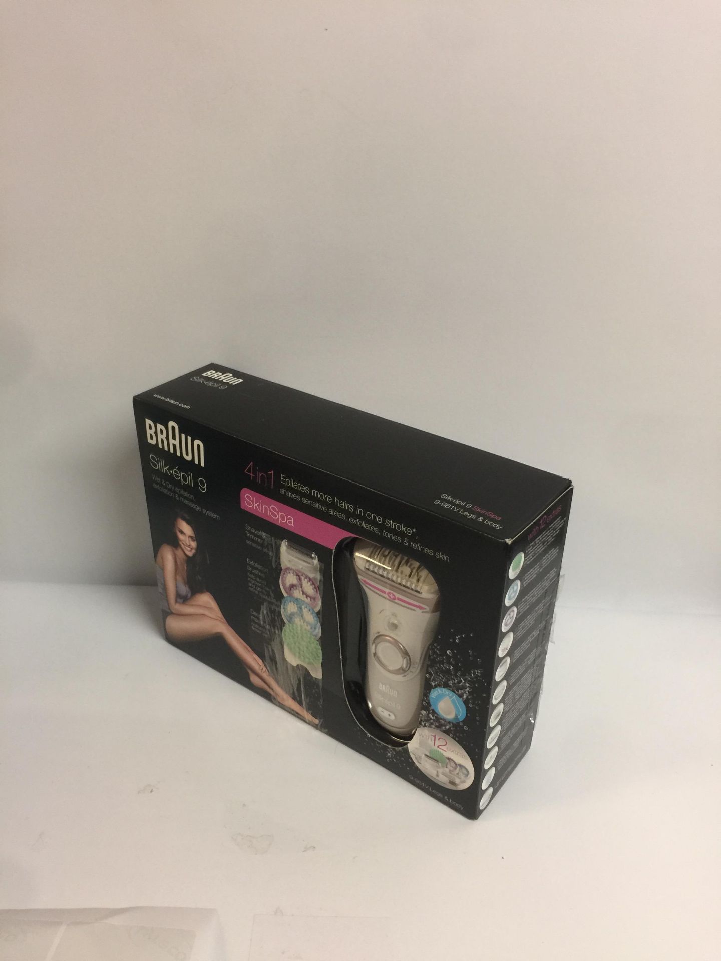 Braun Silk-épil 9 9-961V SkinSpa 4-in-1 Epilator, Exfoliation and Skin Care System RRP £98.99