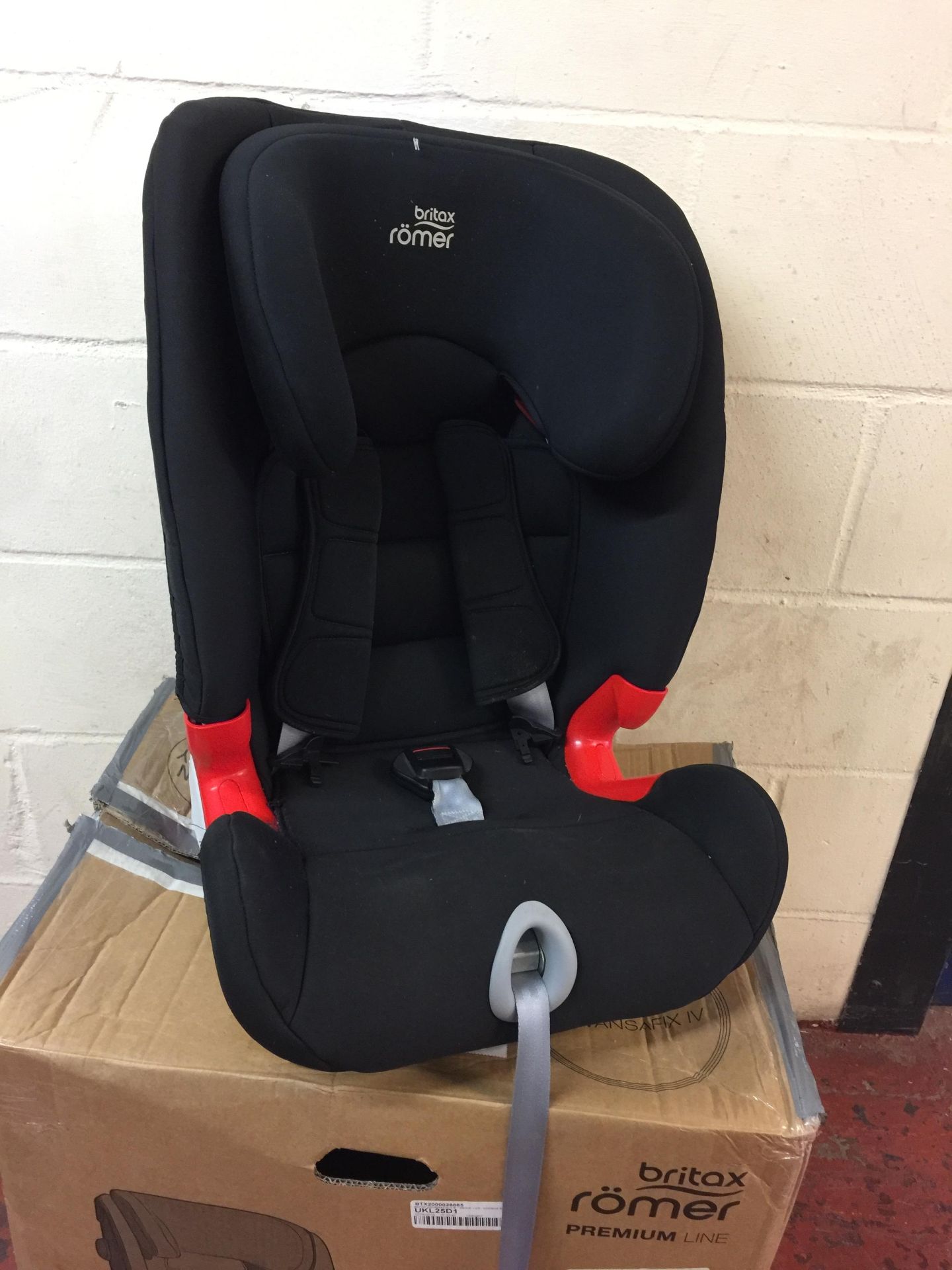 Britax Römer ADVANSAFIX III SICT Group 1-2-3 (9-36kg) Car Seat - Cosmos Black RRP £174.99