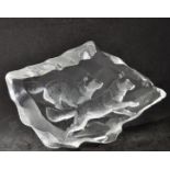 MATS JONASSON PAIR OF WOLVES LEAD CRYSTAL SCULPTURE, SIGNED ON BASE (APPROX 25CM LONG X 10.