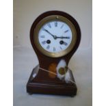 BALLOON MANTLE CLOCK WITH KEY