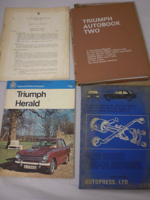 3 CAR BOOKS TRIUMPH AUTOBOOK,