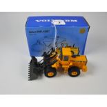 SCOOP VOLVO BM L180C WHEELED LOADER WITH BOX