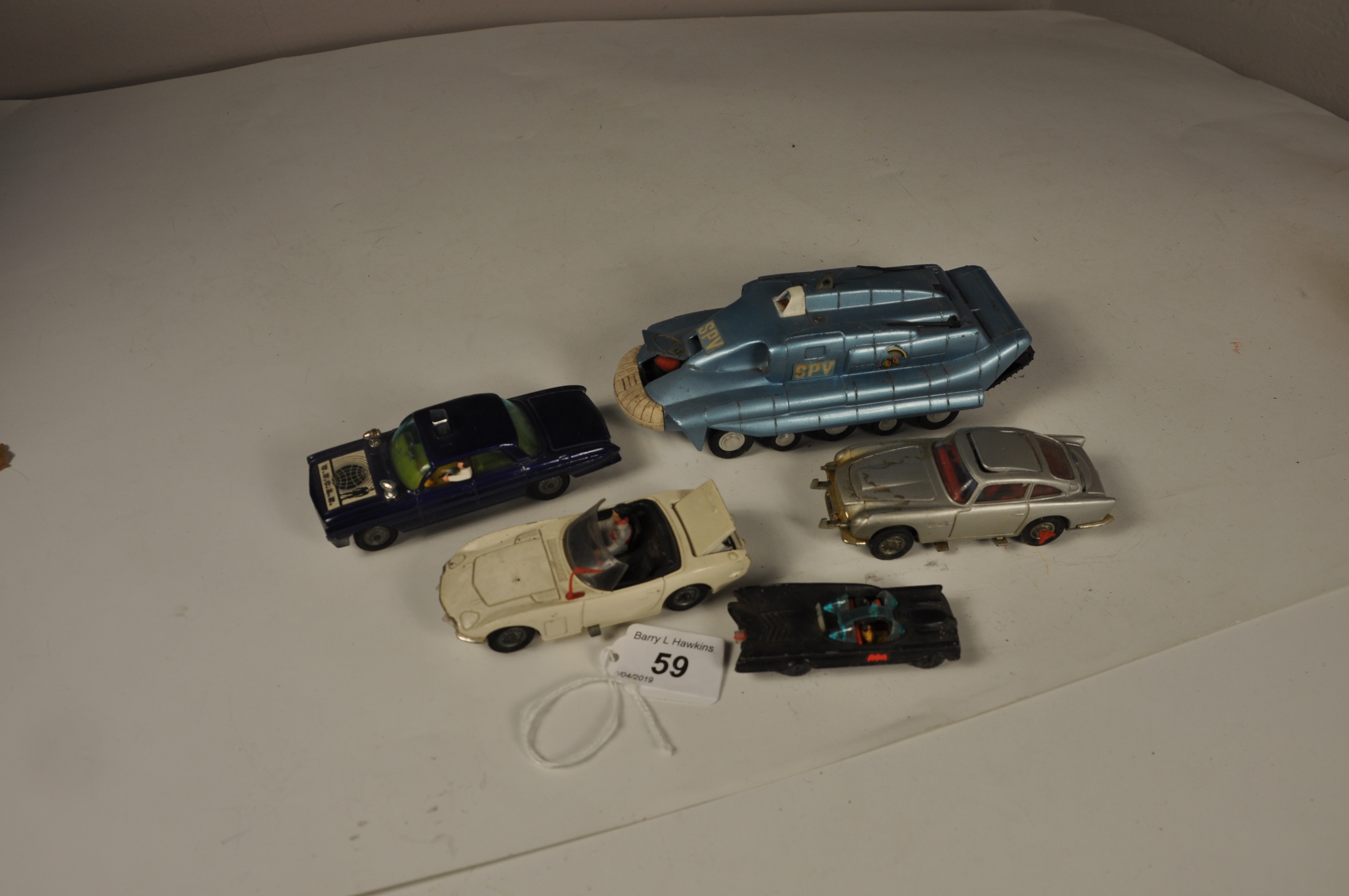 5 ASSORTED VINTAGE TV AND FILM THEMED VEHICLES TO INCLUDE HUSKY BAT MOBILE,