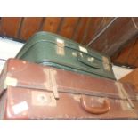 2 VINTAGE SUITCASES