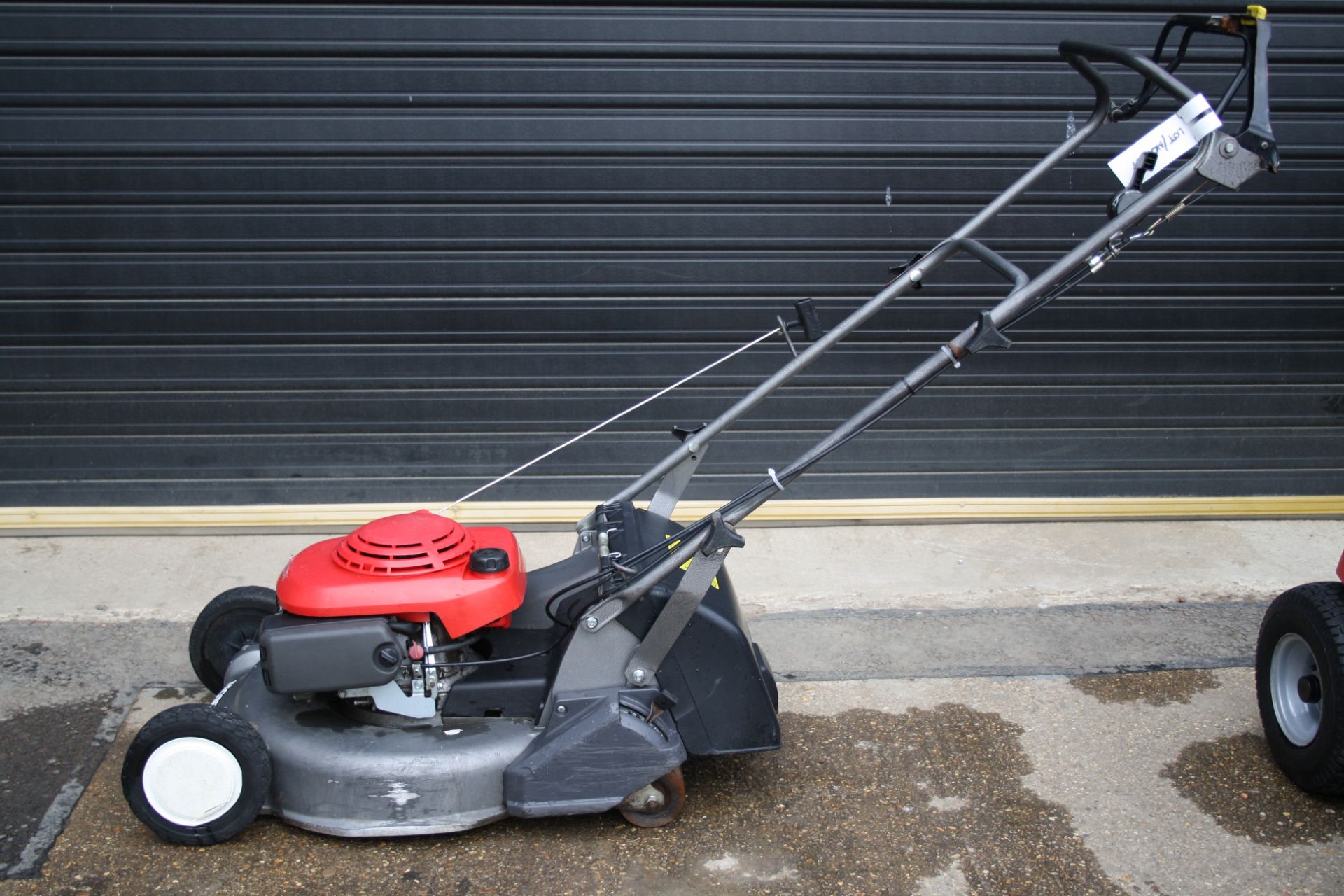 HONDA HRD535 SELF PROPELLED MOWER - USED SERVICED AND IN GOOD CONDITION YOM 2001