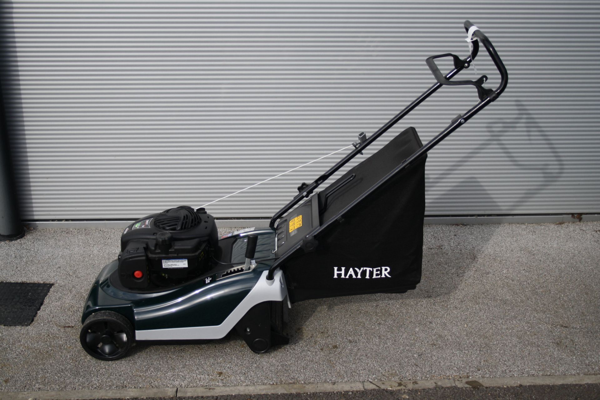 HAYTER SPIRIT 41 PUSH MOWER - EX SHOWROOM NEW CONDITION WITH A FEW SCRATCHES