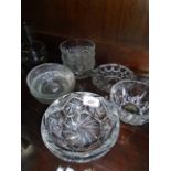 8 GLASS BOWLS