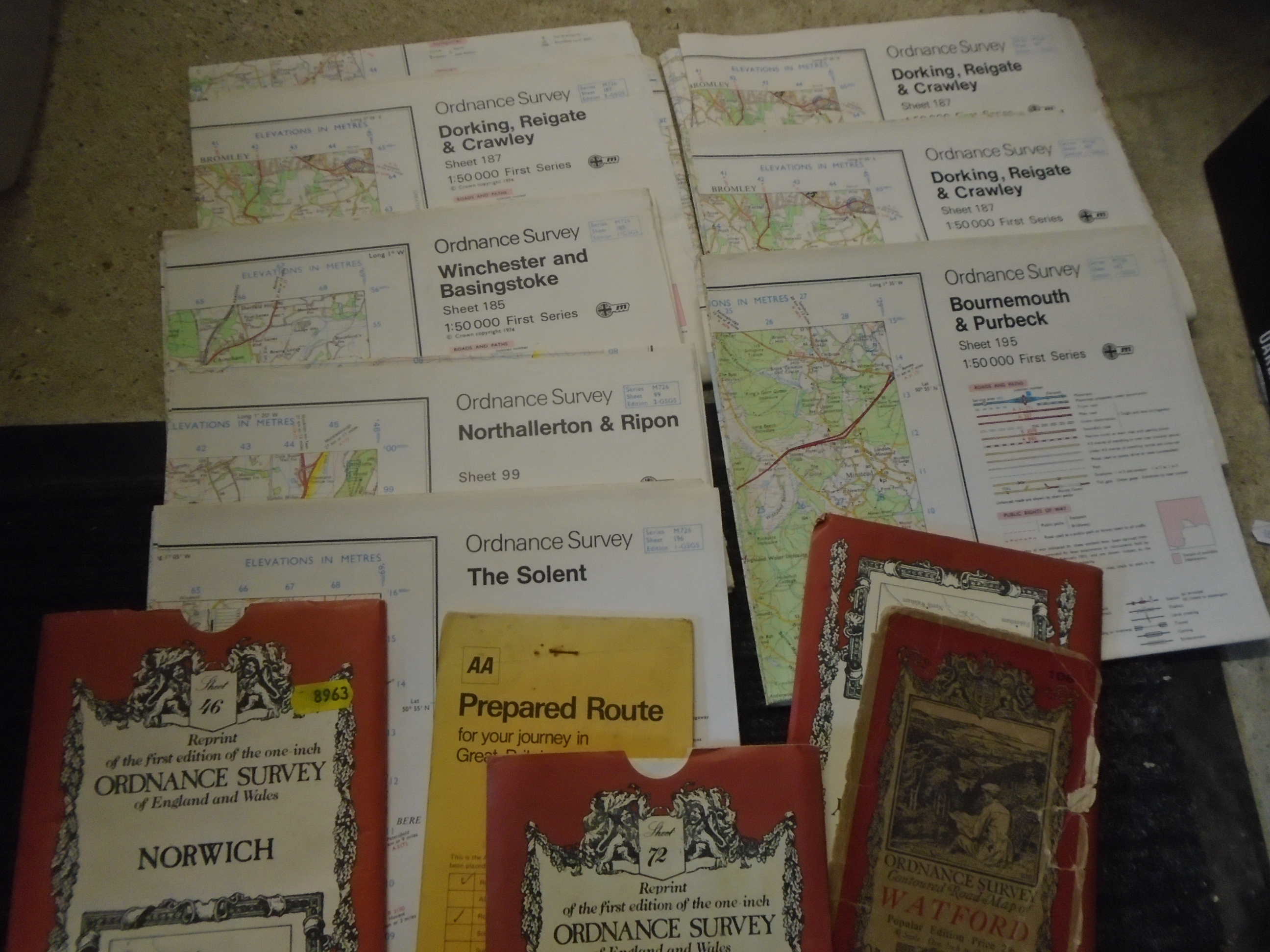 BOX OF VINTAGE MAPS SOME OS AND MAP BOOKS - Image 6 of 7