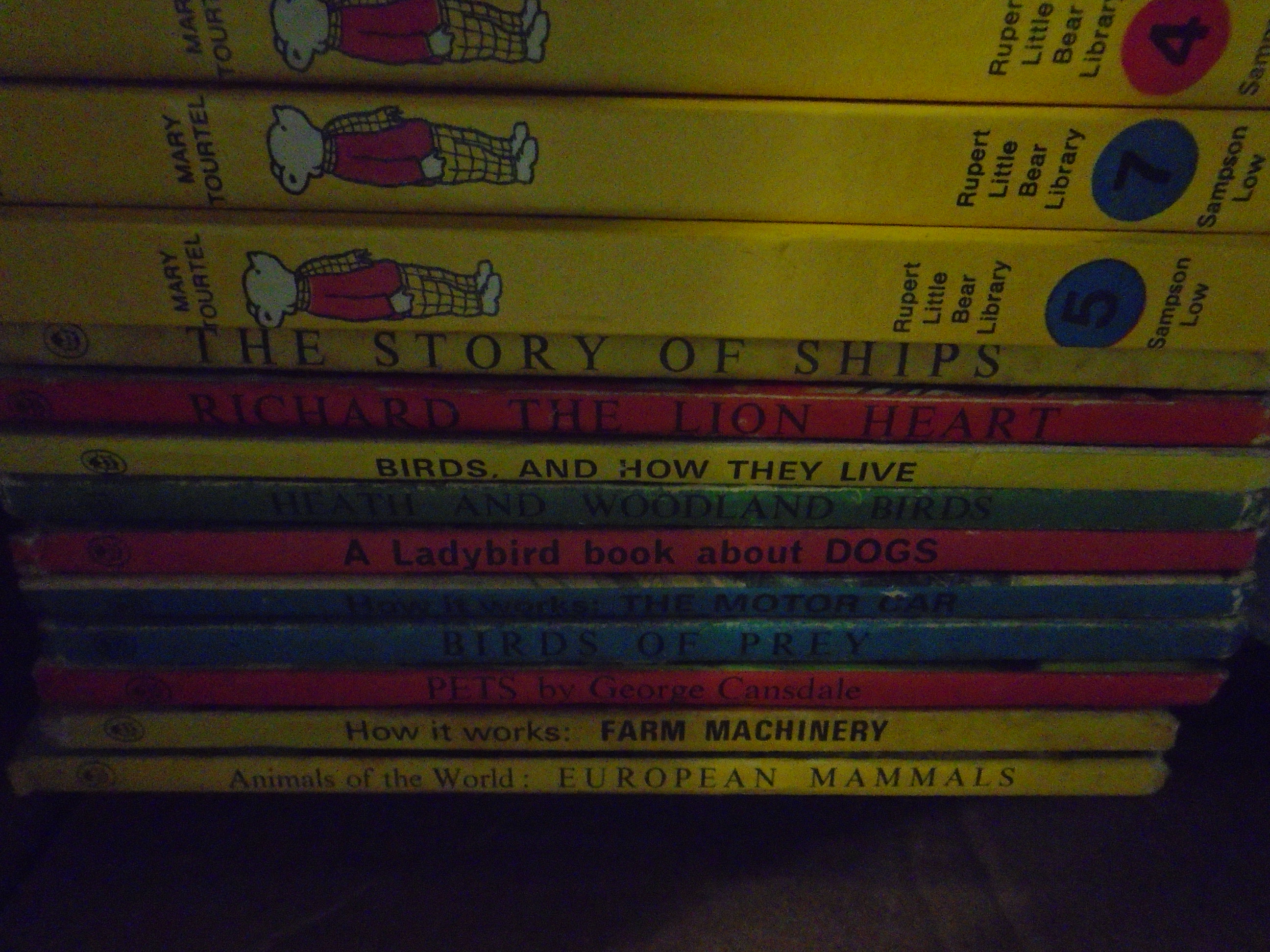 BOX OF MOSTLY LADYBIRD BOOKS - Image 2 of 3