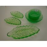 3 GLASS LEAF DISHES AND 7 BOWLS