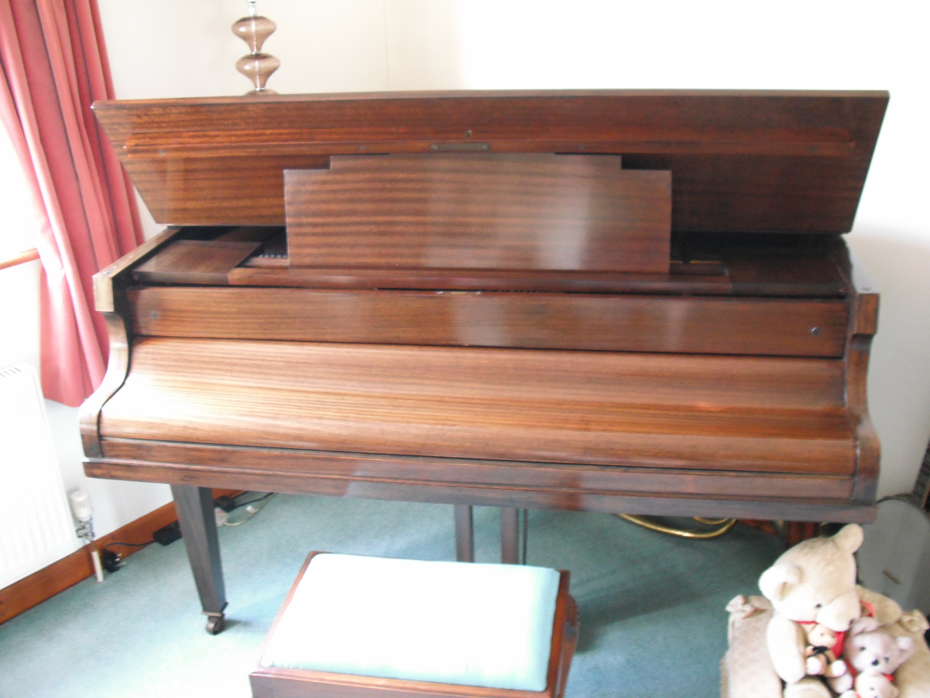 SCHUMANN BABY GRAND PIANO ( FREE DELIVERY 50 MILE RADIUS OF DOWNHAM MKT TO DOOR STEP ONLY ) - Image 3 of 3