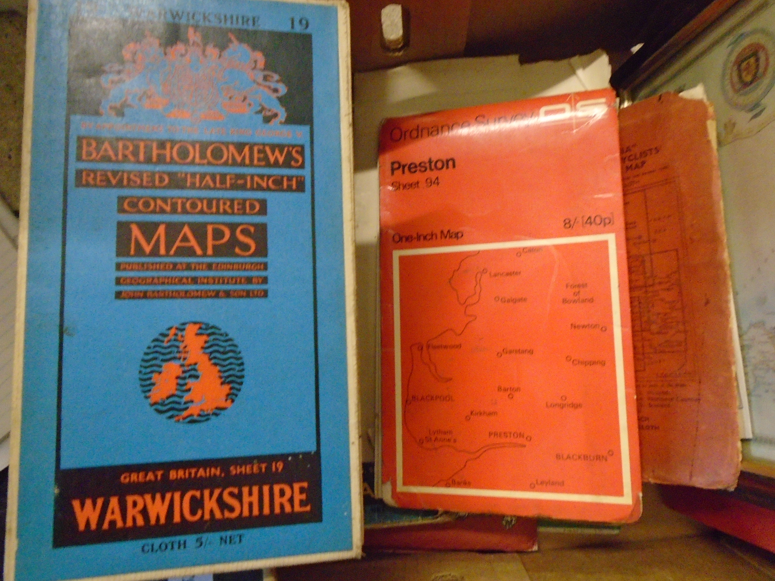 BOX OF VINTAGE MAPS SOME OS AND MAP BOOKS - Image 2 of 7