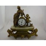 AN ORNATE MANTLE TIME PIECE 14.