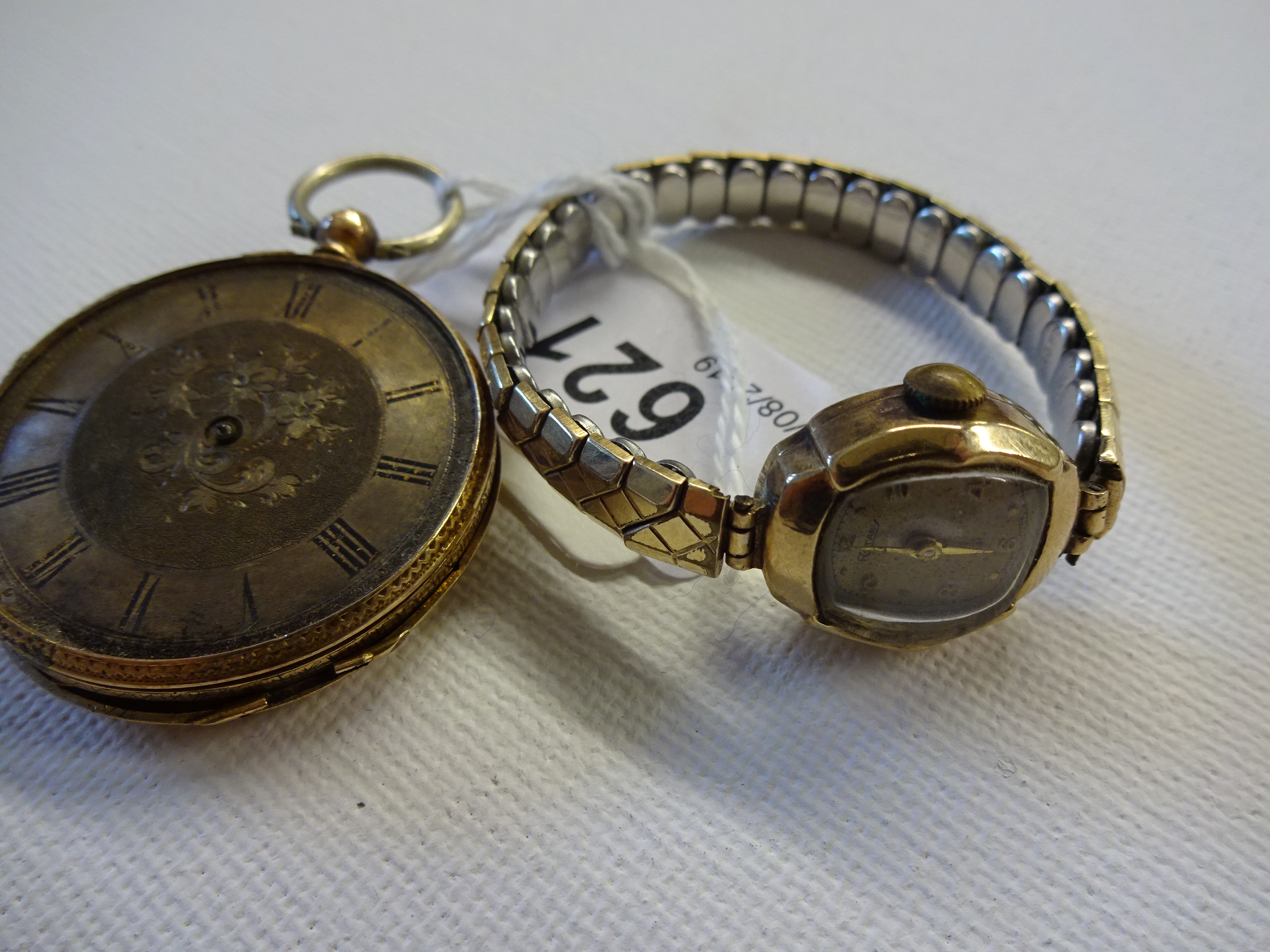 9CT GOLD CASED LADIES WRISTWATCH, ONLY THE REAR PIECE IS HALLMARKED 375 (1.