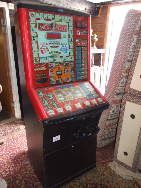 BELL-FRUIT GAMES MONOPOLY FRUIT MACHINE WITH KEYS & LEAFLET ( PUB CLEARANCE A/F )