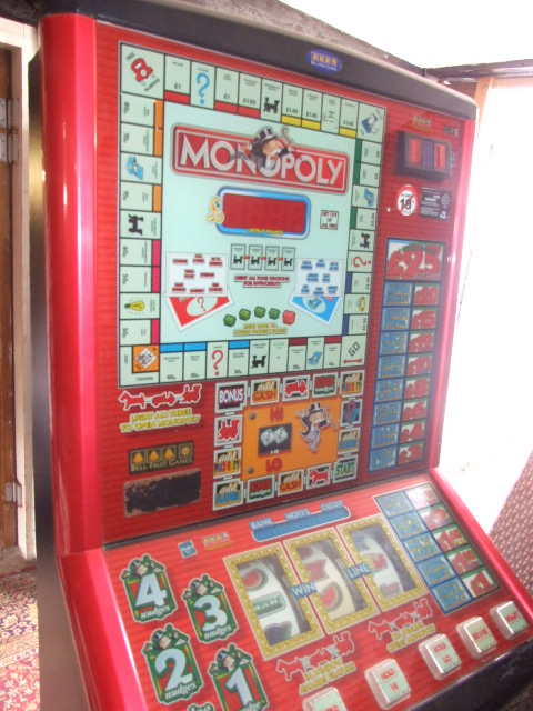 BELL-FRUIT GAMES MONOPOLY FRUIT MACHINE WITH KEYS & LEAFLET ( PUB CLEARANCE A/F ) - Image 2 of 3