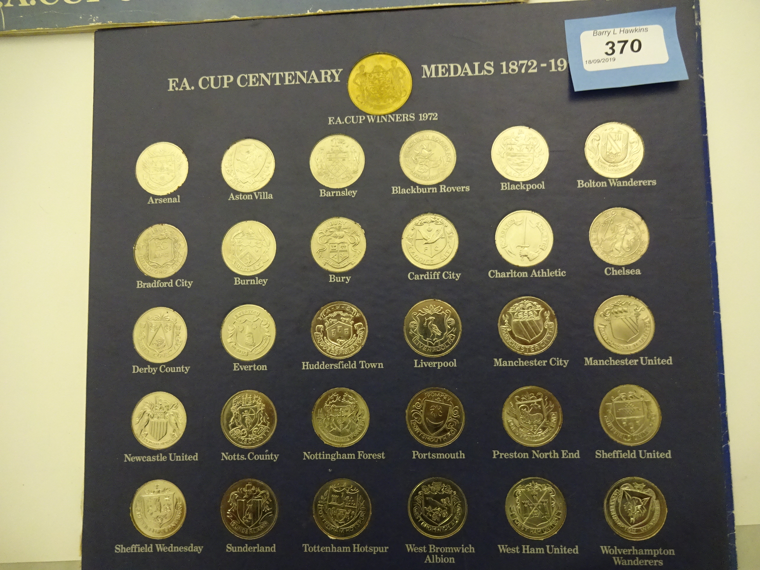 TWO COMPLETE MEDAL COLLECTIONS OF THE FA CUP CENTENARY 1872-1972 PLUS COMPLETE ESSO COLLECTION OF - Image 3 of 4