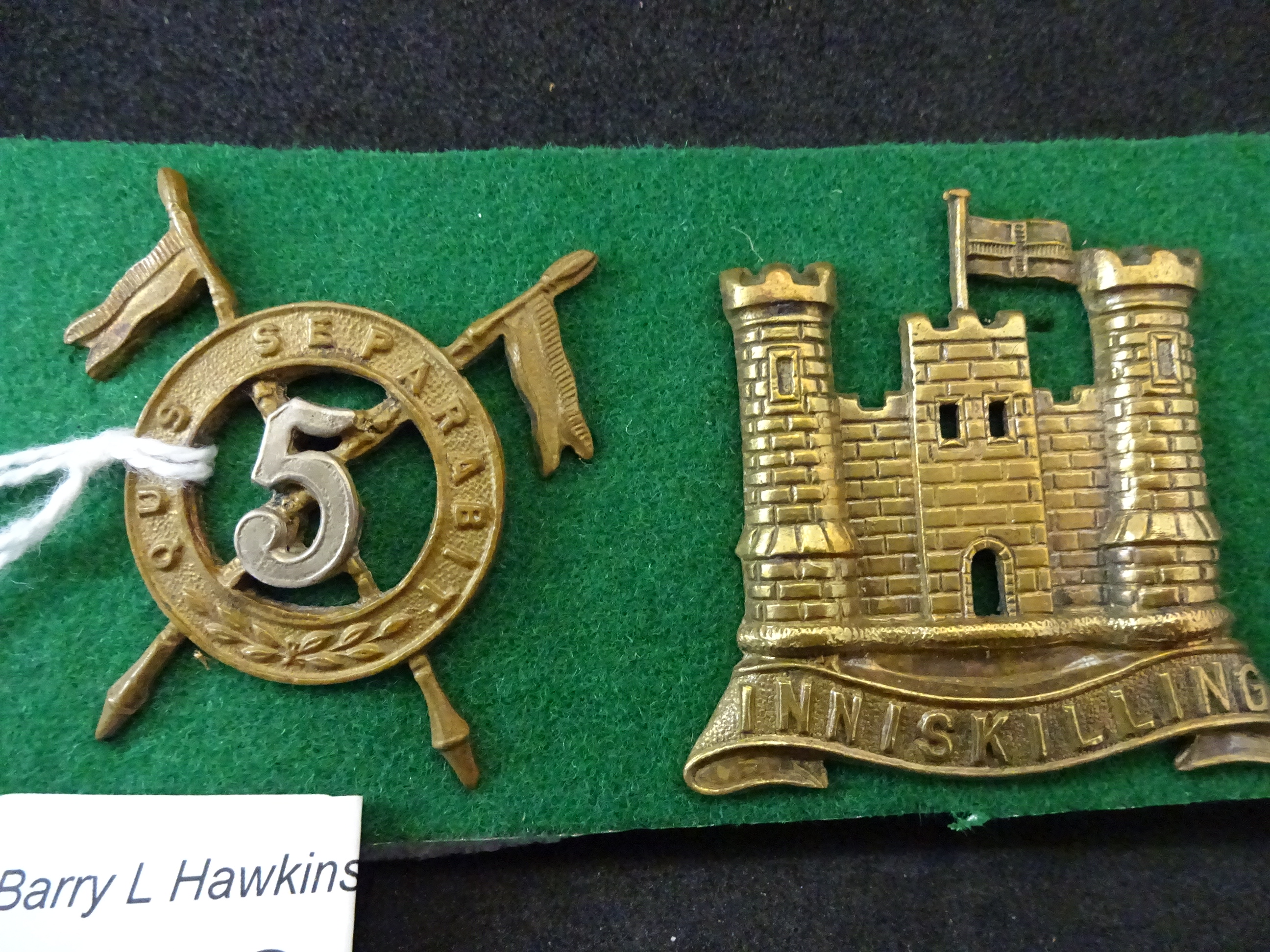 MILITARY CAP BADGES INCL 5TH LANCERS ROYAL IRISH (SLIDER), 6TH INNISKILLING DRAGOONS BRASS (LUGS), - Image 2 of 3