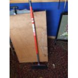 WHAM KLEEN ADJUSTABLE BROOM