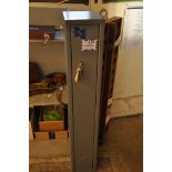 BRATTON SOUND SENTINEL 3 GUN CABINET