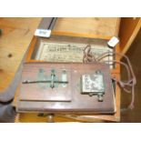 VINTAGE MAGNETO ELECTRIC SHOCK MACHINE