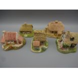 COLLECTION OF LILLIPUT LANE MODELS TO INLC CLOVER COTTAGE, DAISY COTTAGE, INGLEWOOD,