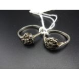 2 SILVER RINGS 925 WITH WHITE STONE CLUS