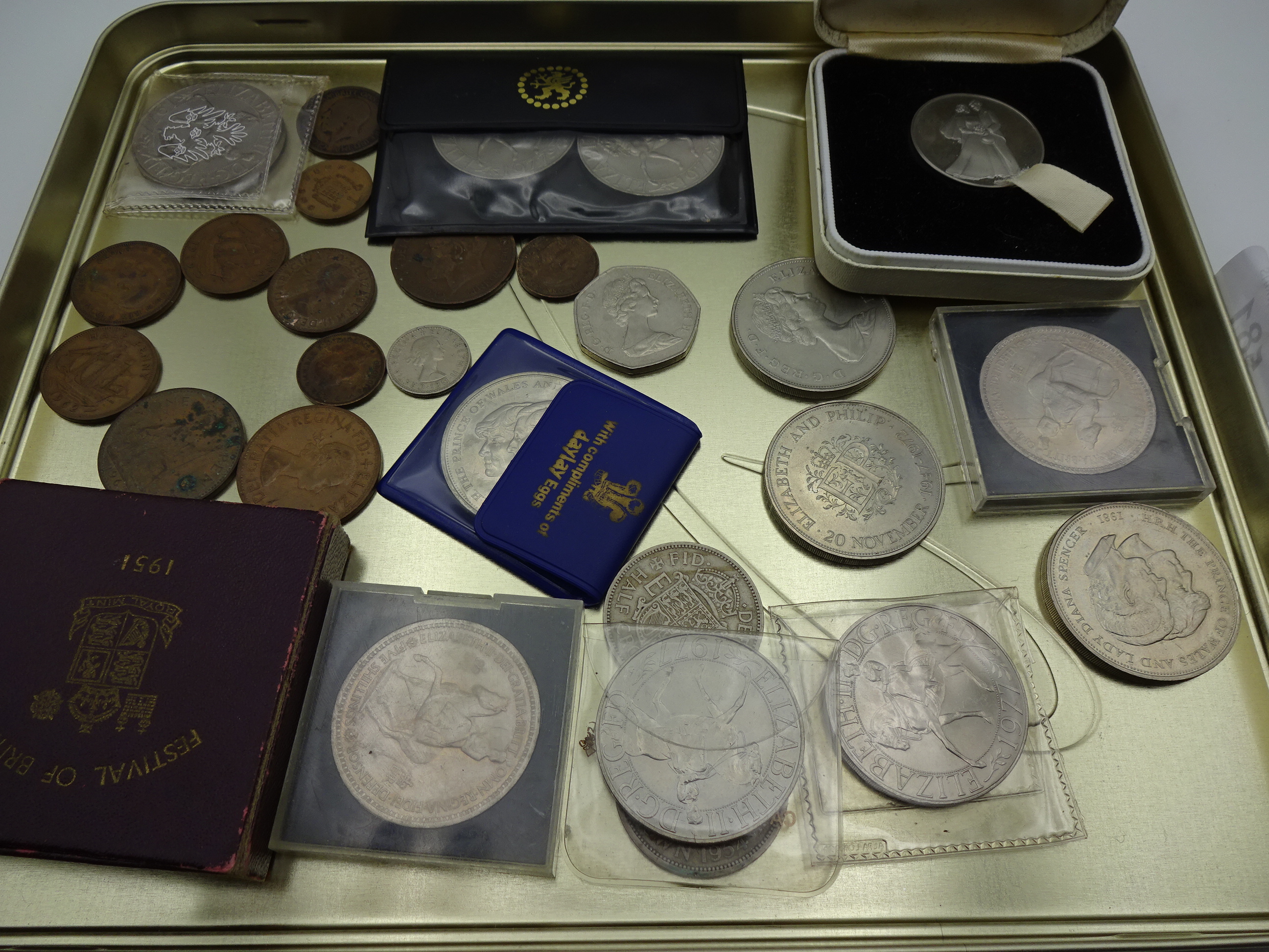 COLLECTION OF MOSTLY COMMEMORATIVE COINS