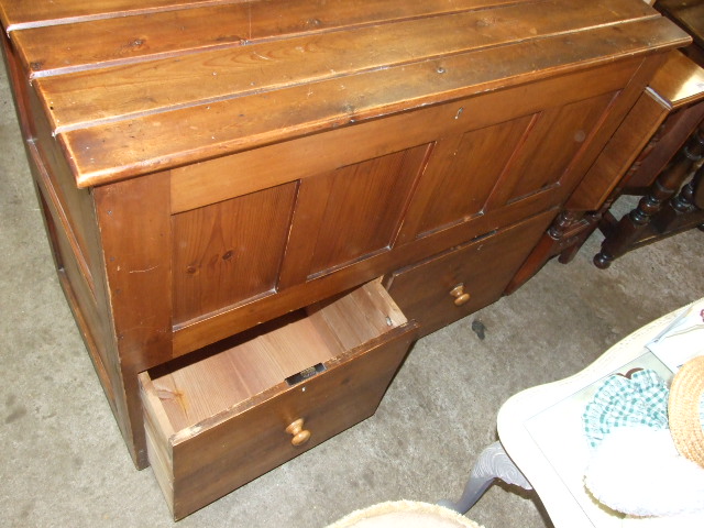 PINE CHEST WITH 2 DRAWERS BELOW 41 X 20