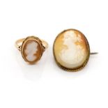 Gold and carved shell cameo ring