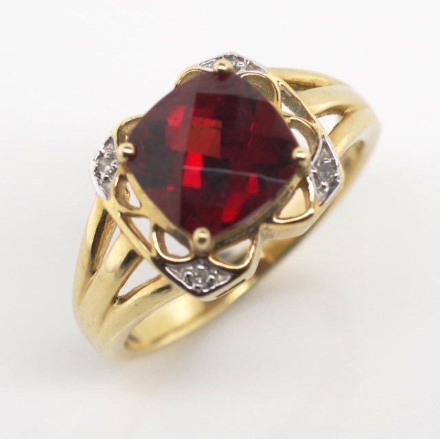 Garnet and diamond set 9ct yellow gold ring - Bild 2 aus 6