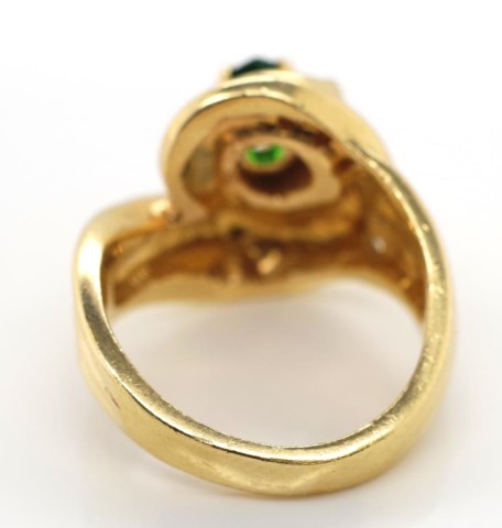 18ct gold, diamond and greenstone ring - Bild 3 aus 4