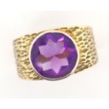 14ct yellow gold and amethyst ring