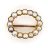 9ct yellow gold pearl set brooch