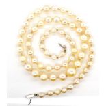 Cultured pearl necklace