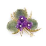 14ct yellow gold floral brooch