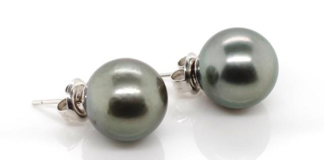 Pair of Tahitian pearl and white gold earrings