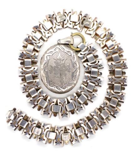 Victorian silver locket and chain - Image 3 of 3