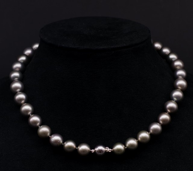 Tahitian "silver" pearl necklace - Image 4 of 4