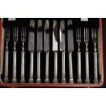 Cased set George V silver fruit knives & forks