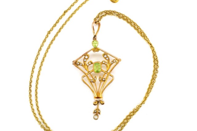 Art Deco 9ct yellow gold pendant on chain - Image 2 of 4