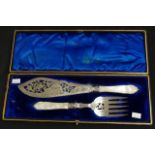 Cased Victorian mother of pearl fish servers